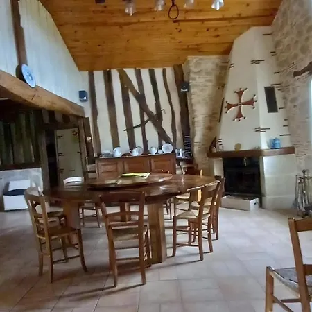 De Vinces Lot-et-garonne Situe Entre Bordeaux Et Toulouse Maison Rurale, Maison En Campagne Bed & Breakfast