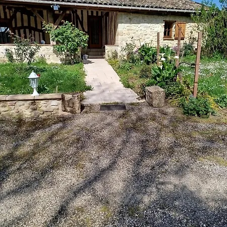 Bed & Breakfast De Vinces Lot-et-garonne Situe Entre Bordeaux Et Toulouse Maison Rurale, Maison En Campagne 3*