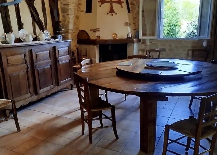 De Vinces Lot-et-garonne Situe Entre Bordeaux Et Toulouse Maison Rurale, Maison En Campagne Bed & Breakfast 3*